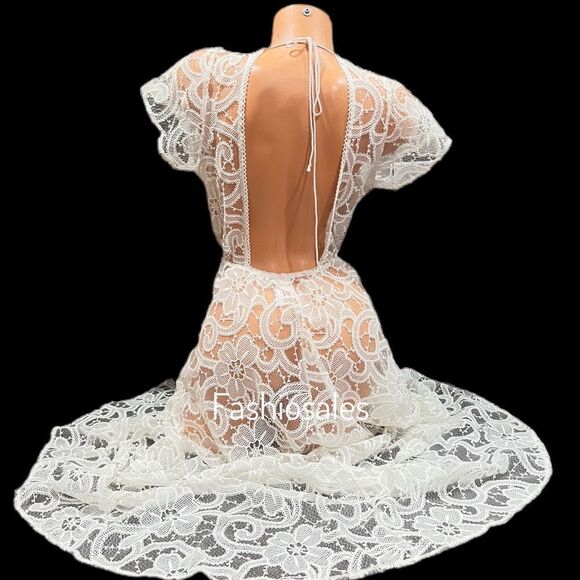 Victoria’s Secret embroidered lace high-low Kimono - Picture 4 of 13